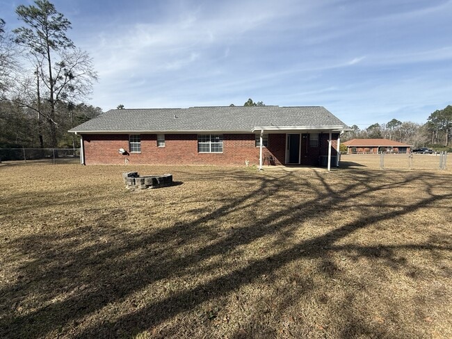 Building Photo - 313 Pat Priester Dr