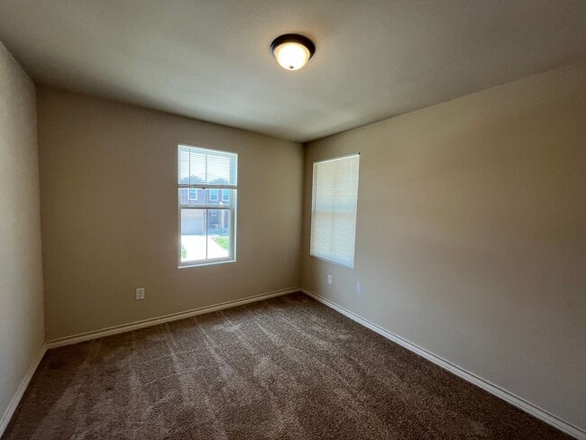 Building Photo - 6618 Mia Way