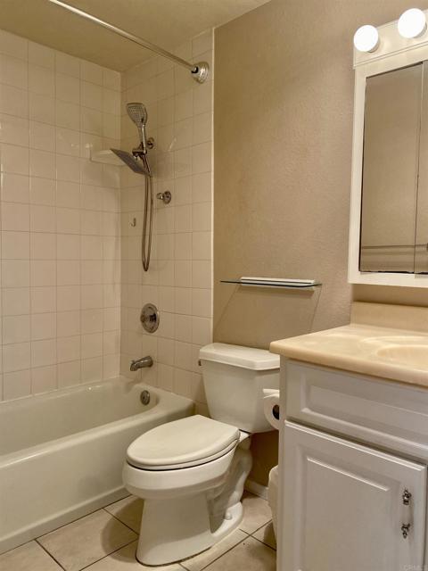 Building Photo - 2507 Navarra Dr