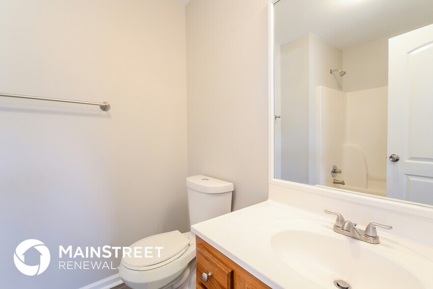 Building Photo - 212 Quail Hollow Rd