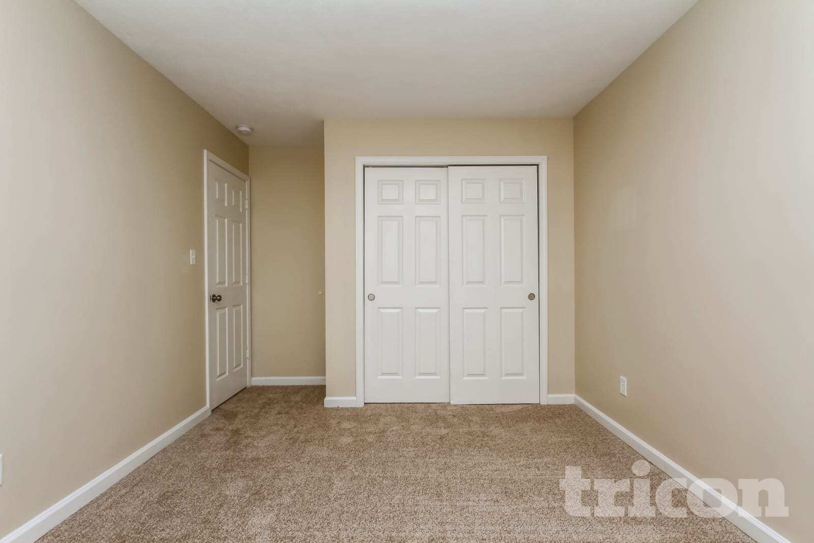 Building Photo - 4040 Dogwood Ln