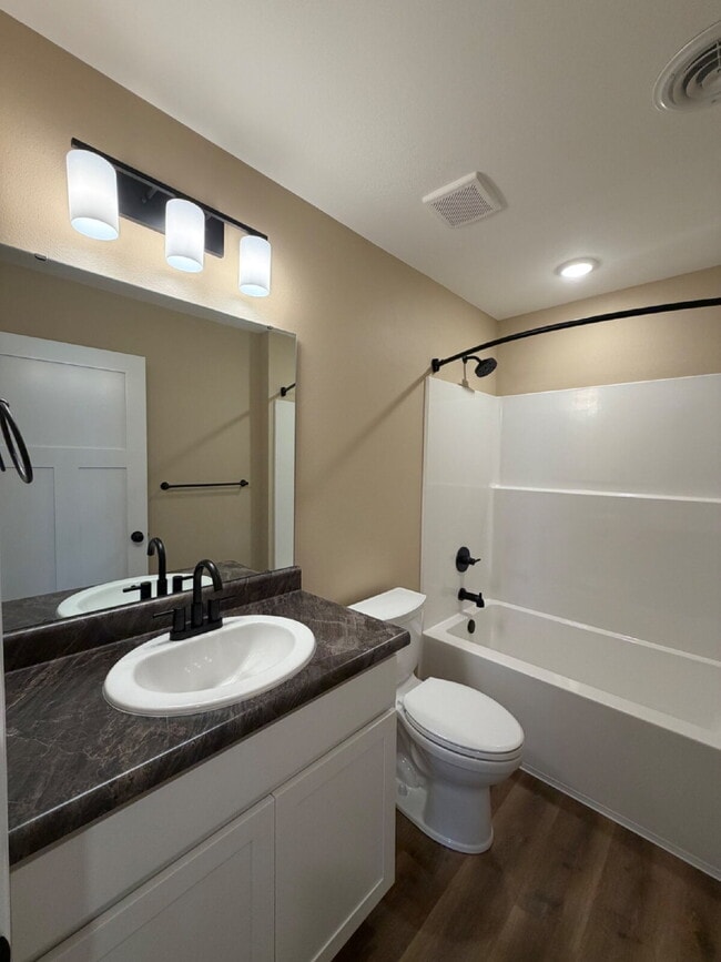 Building Photo - Last BRAND NEW 4BR Duplex left!!!