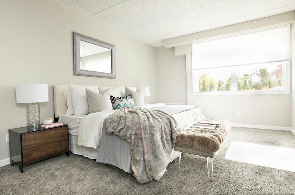 Building Photo - 225 Lordship Blvd