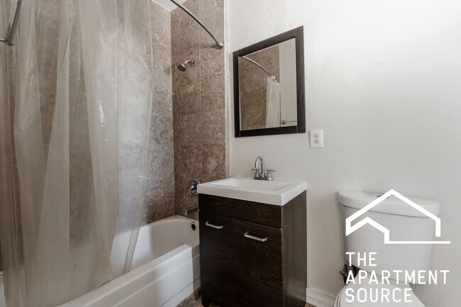 Building Photo - 3606 W Grace St