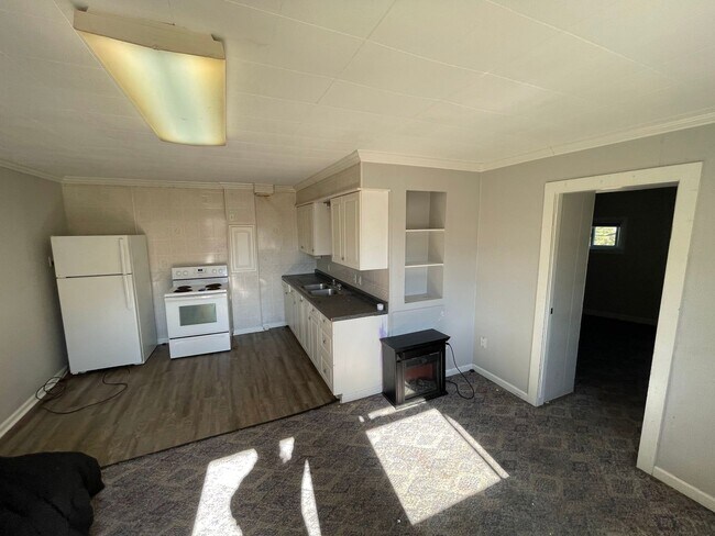 Building Photo - Coldwater Road