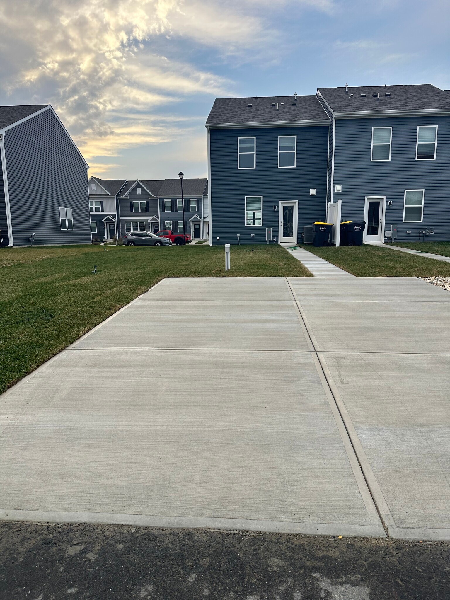 Building Photo - 10958 Farmerfield St