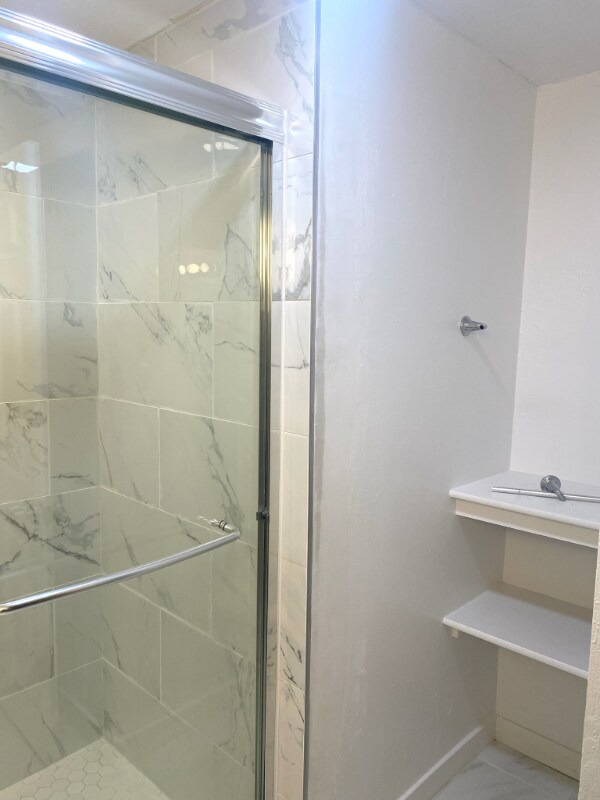 Building Photo - 9120-9122 Osceola St