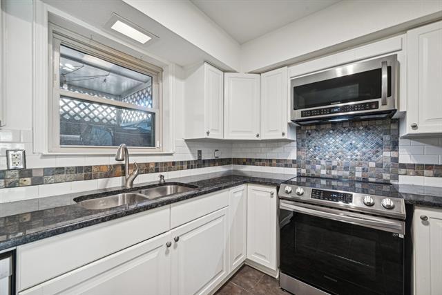 Building Photo - 5833 Birchbrook Dr