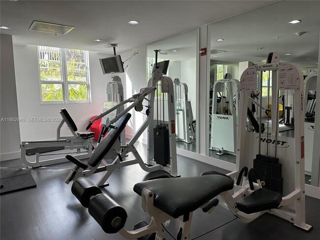 Building Photo - 234 NE 3rd St