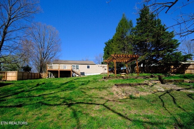 Building Photo - 548 Murray Rd NW