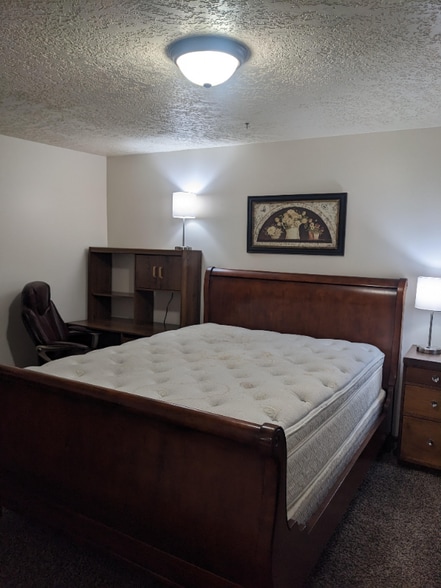 Primary Photo - 4539 S 1800 W