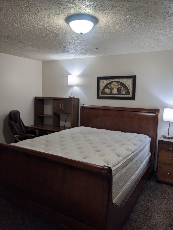 Building Photo - 4539 S 1800 W