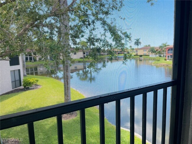 Building Photo - 4410 Chantelle Dr