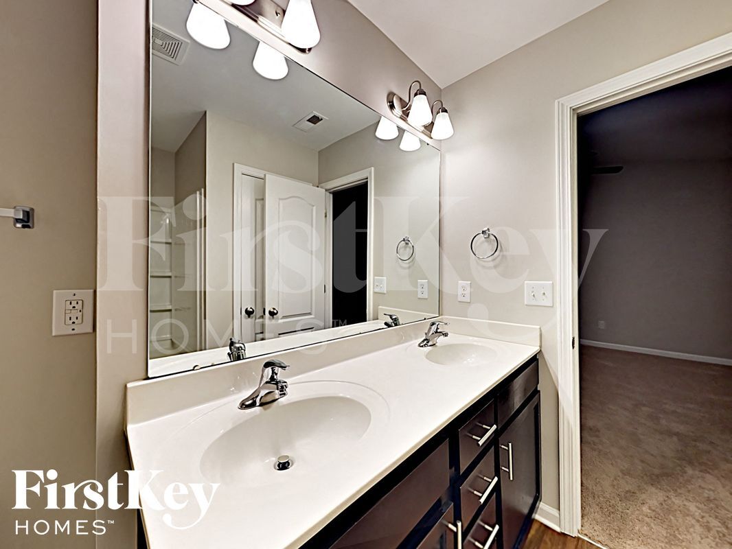 Building Photo - 6402 Springbeauty Dr