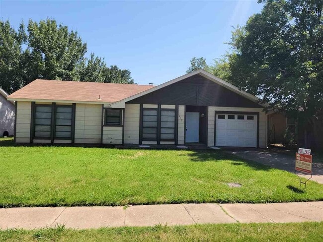 Primary Photo - 4131 McGaha Ave