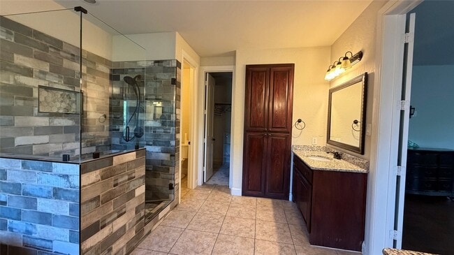 Building Photo - 6728 S Fork Dr