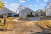 Building Photo - 1012 Danbury Cir