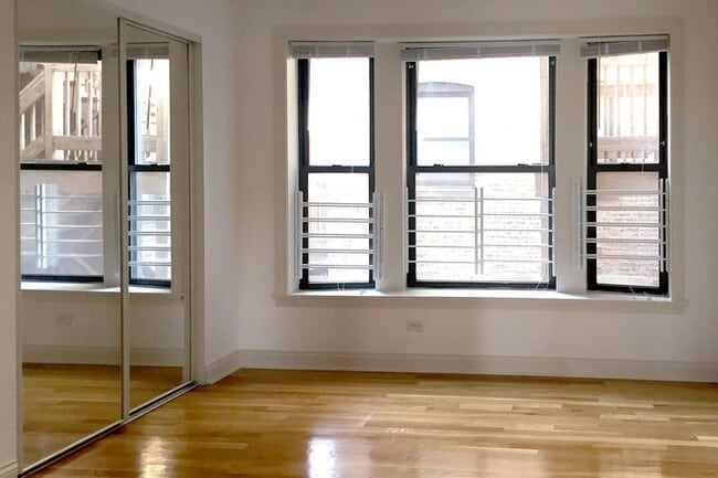 Floorplan - 5400-5408 S. Ingleside Avenue