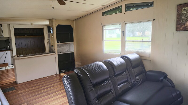 Building Photo - 607 E Runnels St