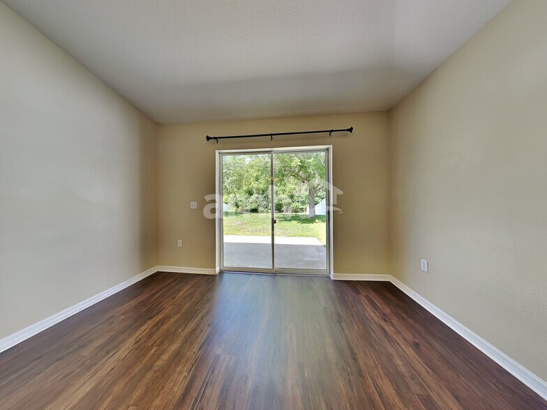 Building Photo - 3245 Helmel Ct