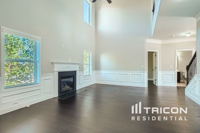 Building Photo - 3768 Lake Haven Way