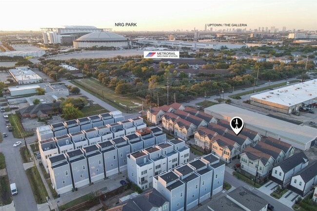 Building Photo - 2115 Naomi St