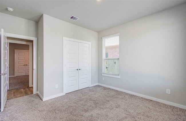 Building Photo - 28511 Hannahs Harbor Ln