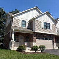 Building Photo - 411 W Pierce Rd