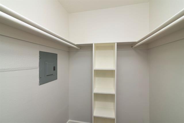 Building Photo - 2816 Throckmorton St