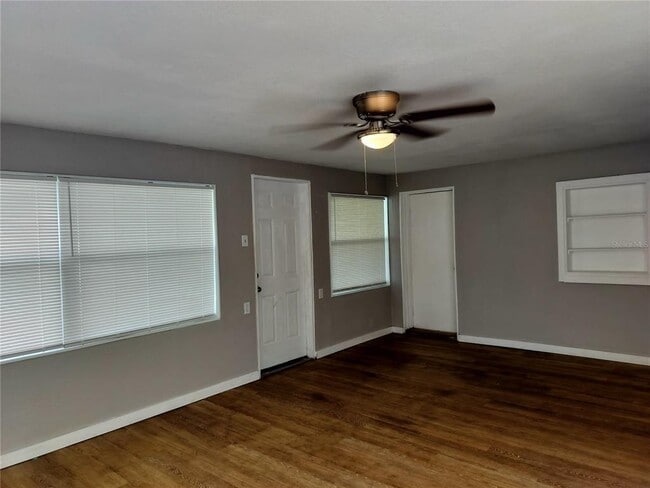 Building Photo - 3635 State Rd 60