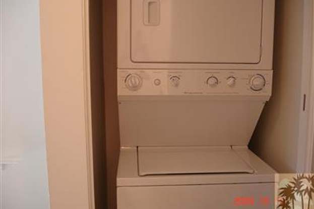 Building Photo - 64 Lakeview Cir