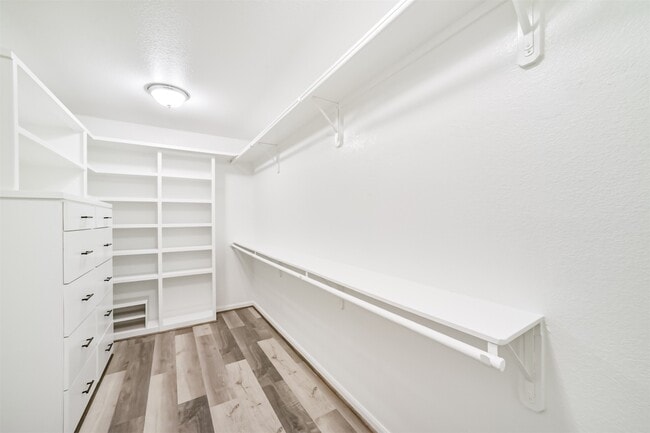 Building Photo - 25546 Kensington Lk Dr