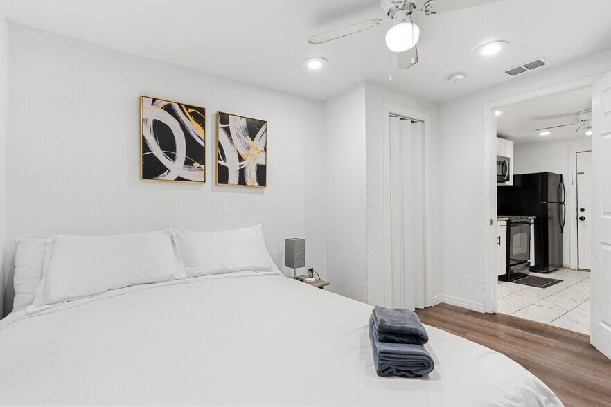 Building Photo - 4805 N 37th St