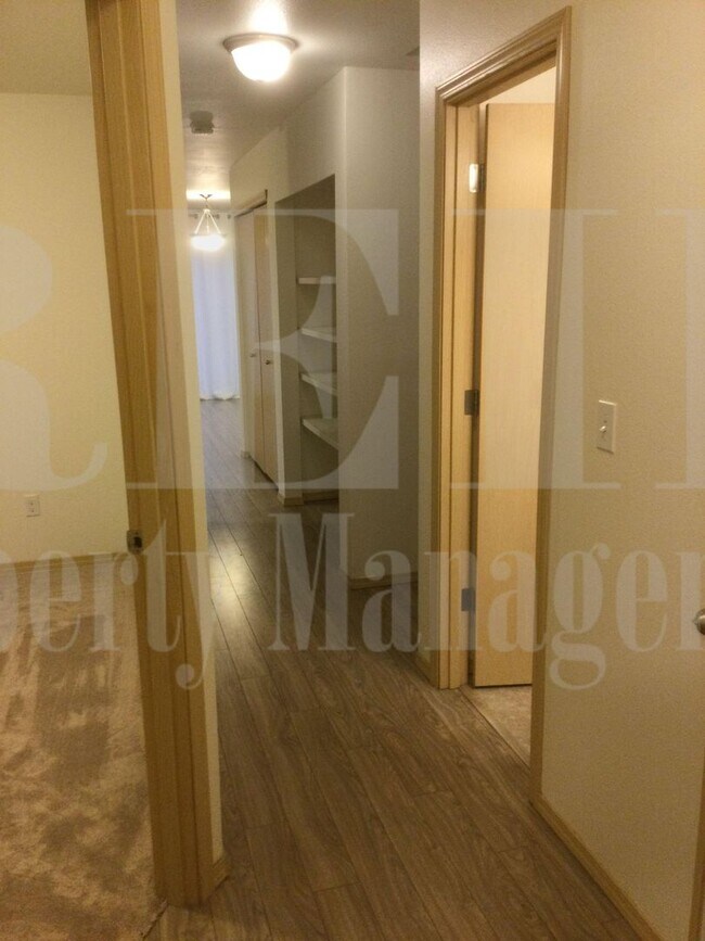 Building Photo - Mountain Views - 3 Bedroom Poulsbo Rambler
