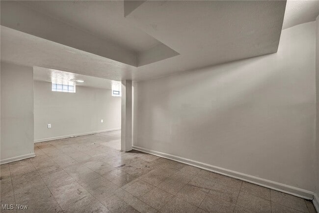 Building Photo - 10213 Dove Ave