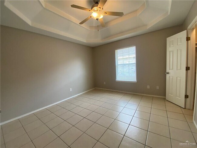 Building Photo - 1403 Tampa St