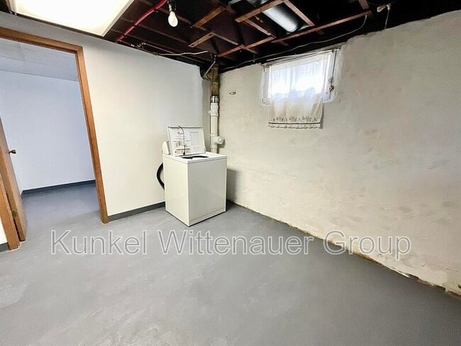 Building Photo - 515 N Jackson St