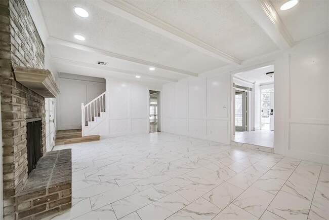 Building Photo - 15738 Fleetwood Oaks Dr