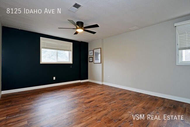 Building Photo - 50% Off January Rent! Modern 4-Bed Home wi...