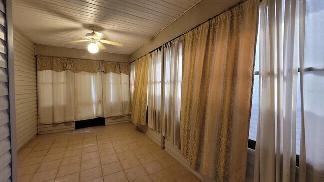 Building Photo - 4926 NW 78th Rd