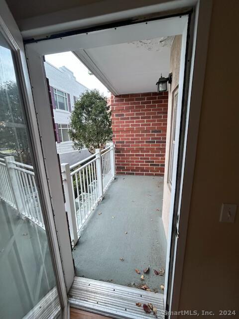 Building Photo - 488 Bedford St