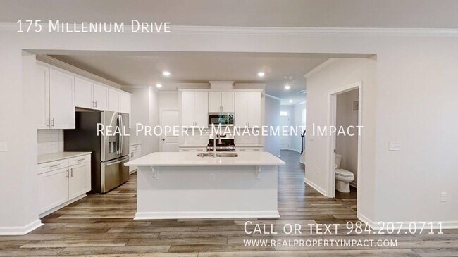 Building Photo - 175 Millennium Dr