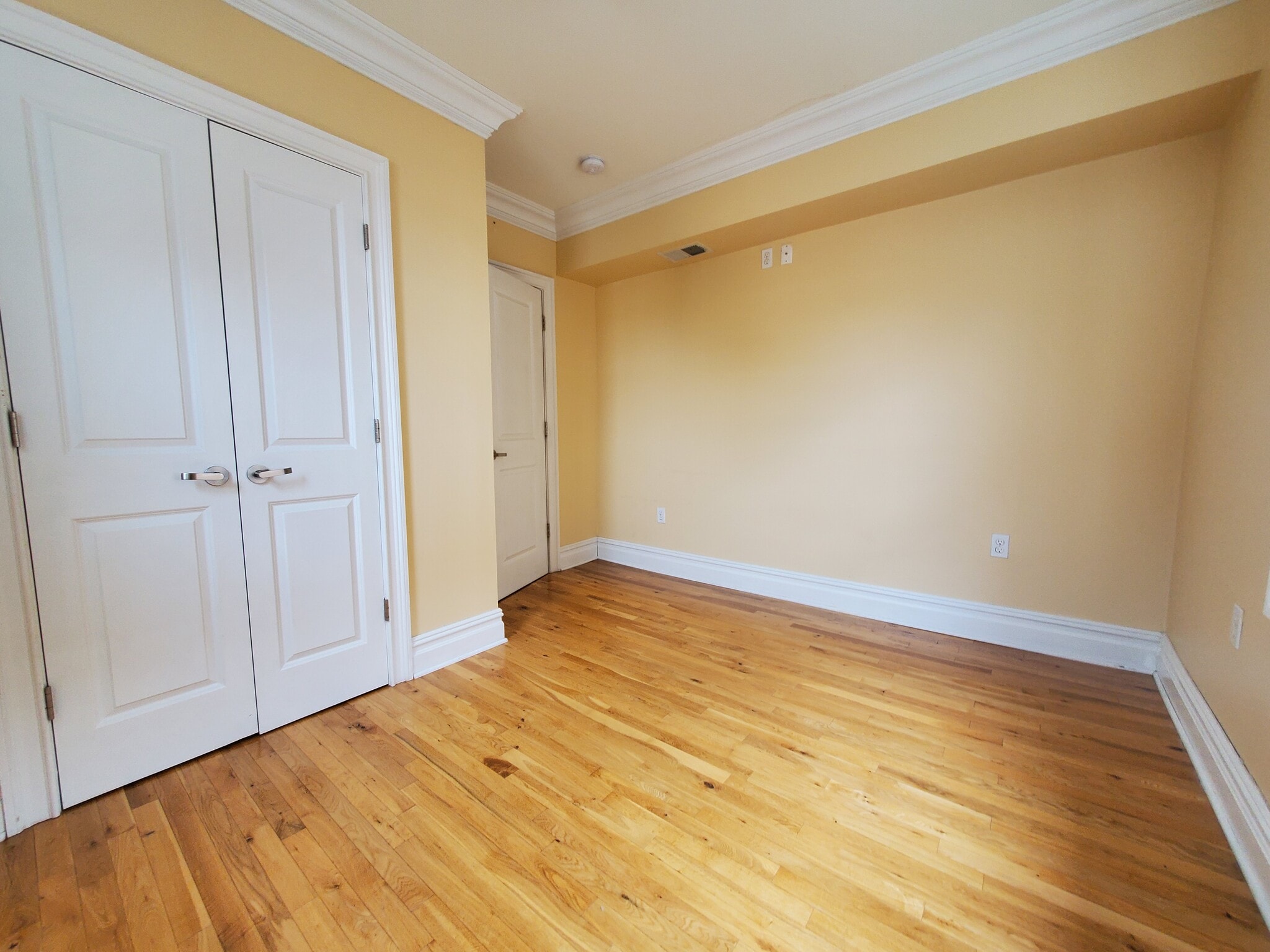 377 Baldwin Ave 2B - 379 Baldwin Ave