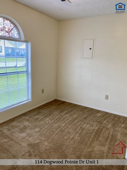 Building Photo - 114 Dogwood Pointe Dr