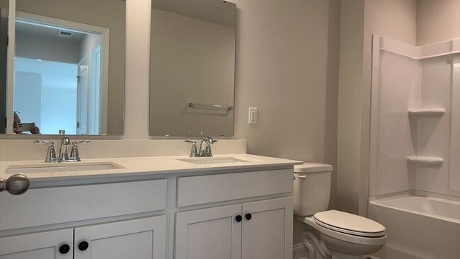 Building Photo - 1820 Hardwood Ct