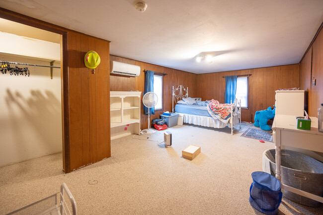 Bedroom 3 (upstairs) - 2123 W Sherwood Ave