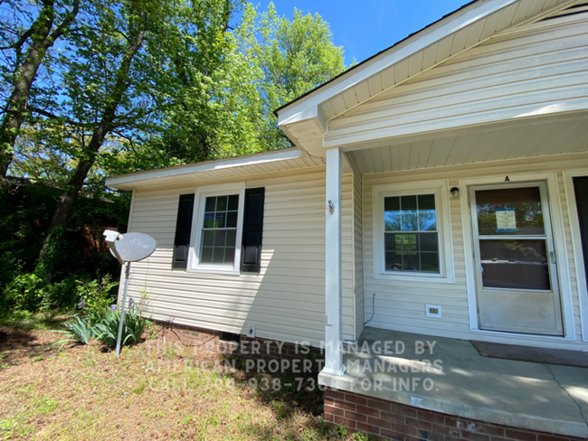 Primary Photo - 1507 Jamaica Rd