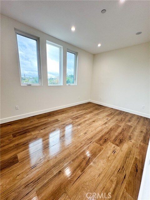 Building Photo - 11255 Tiara St