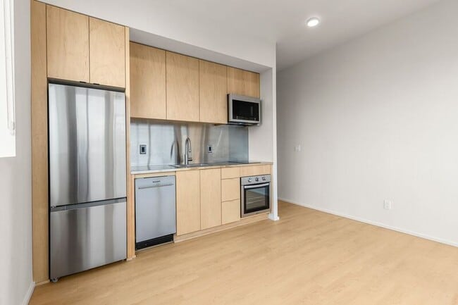 Building Photo - 7480 N Delaware Ave