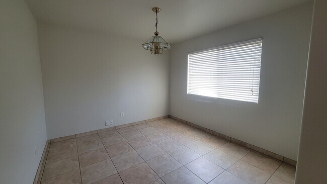 Building Photo - 4402 Sun Devils Ave